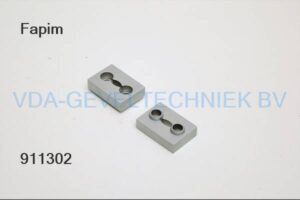 Fapim vulblok voor scharnier Loira 10mm dik Voor aluminium scharnieren. Opbouw. 6666S10 per stuk